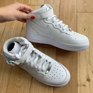 BRAND NEW!! White Air Force 1s